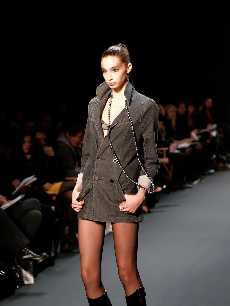Tailleur de lana fría (muestra)